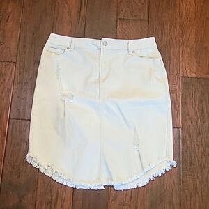 💥3for$12💥 Cato Cream Distressed Denim Skirt with Fringe Hem size 12